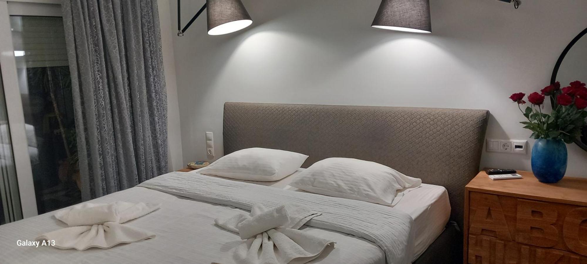 Giannis Apartment Galatas  Ngoại thất bức ảnh